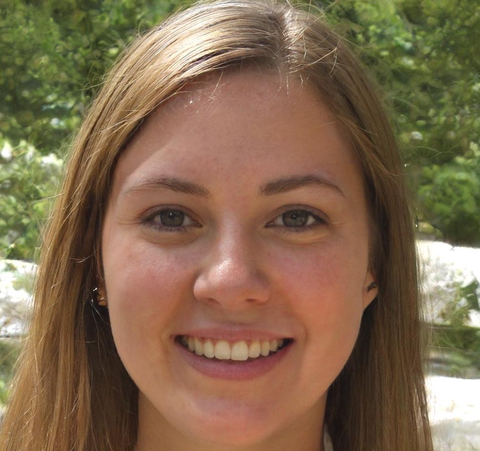 Portrait de Léonie Dufresne, responsable produit et expérience utilisateur